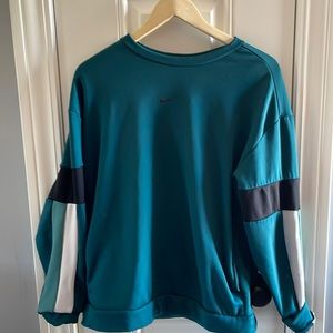 Nike Crewneck lightly worn Medium
